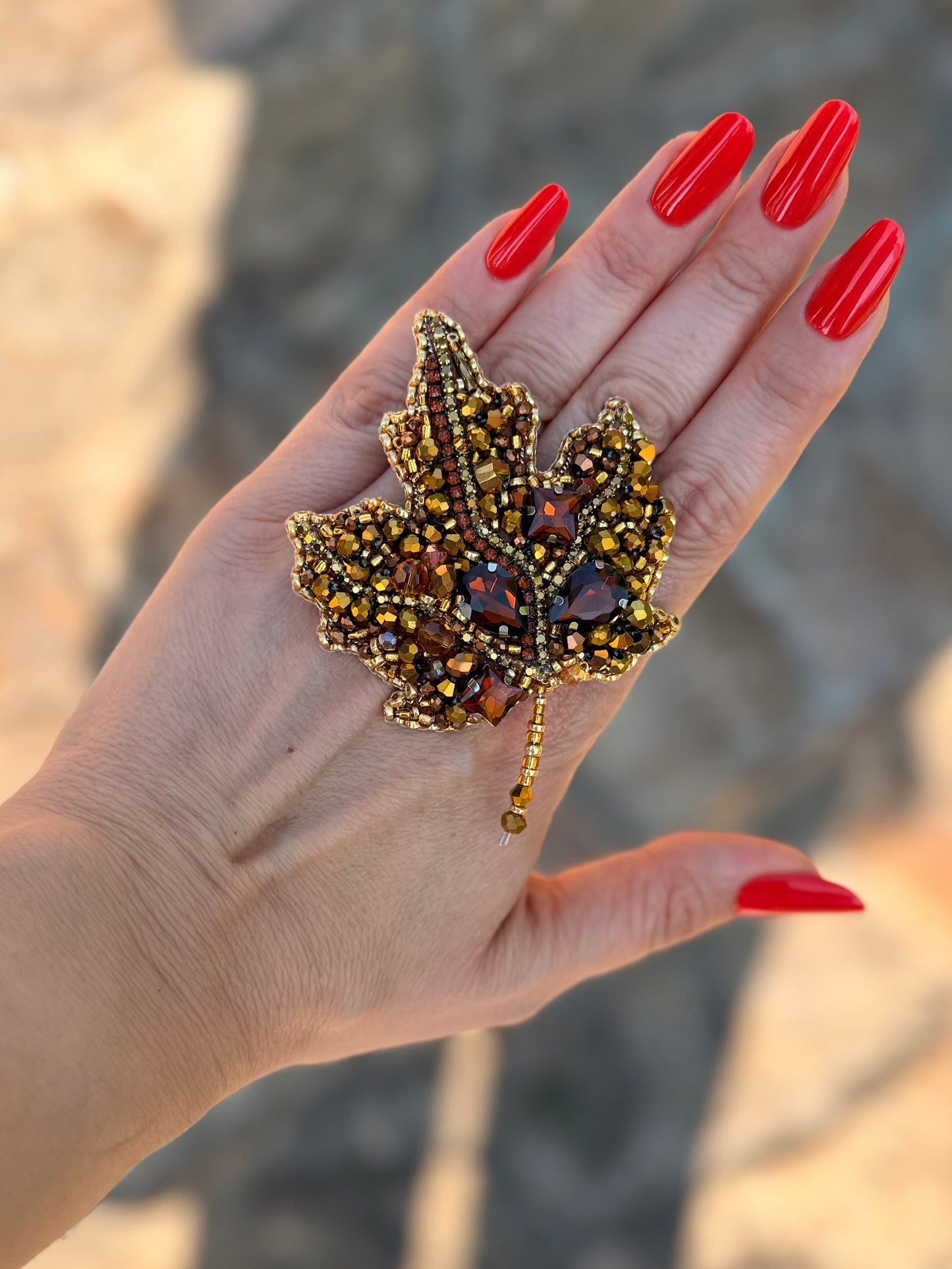 aBroșă Frunză Gold