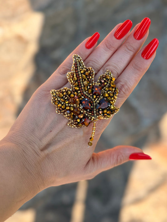 aBroșă Frunză Gold