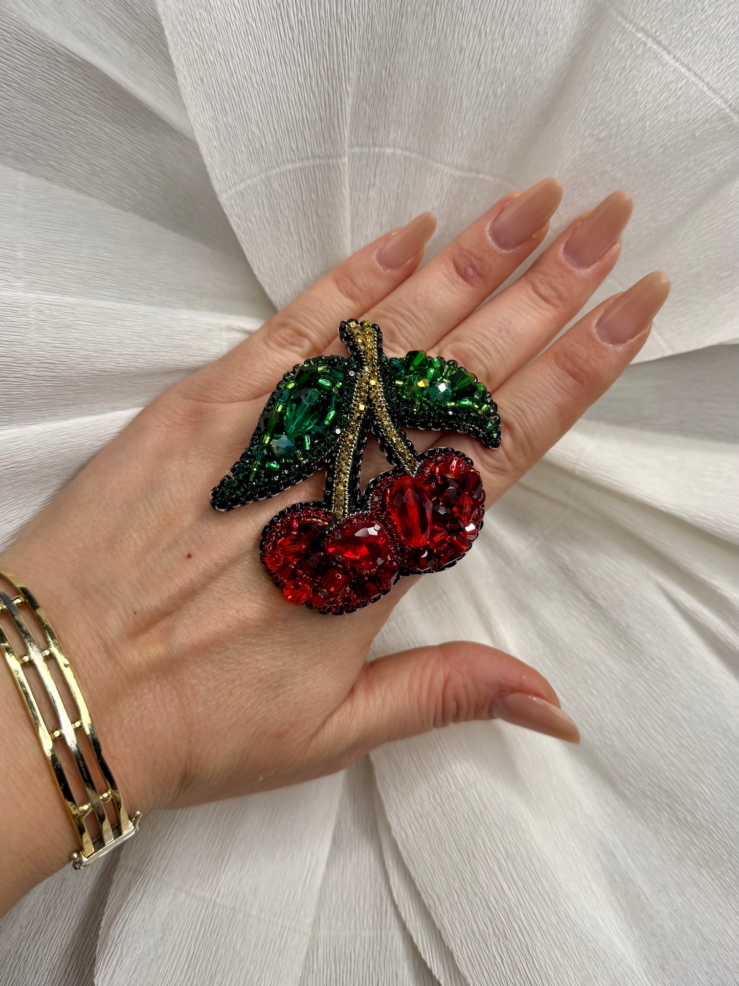 aBroșă Red Cherries Mărțișor