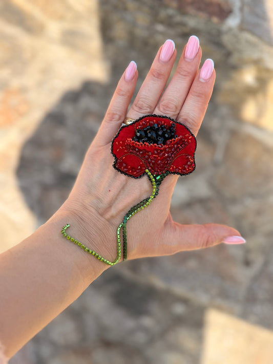 Broșă Poppy