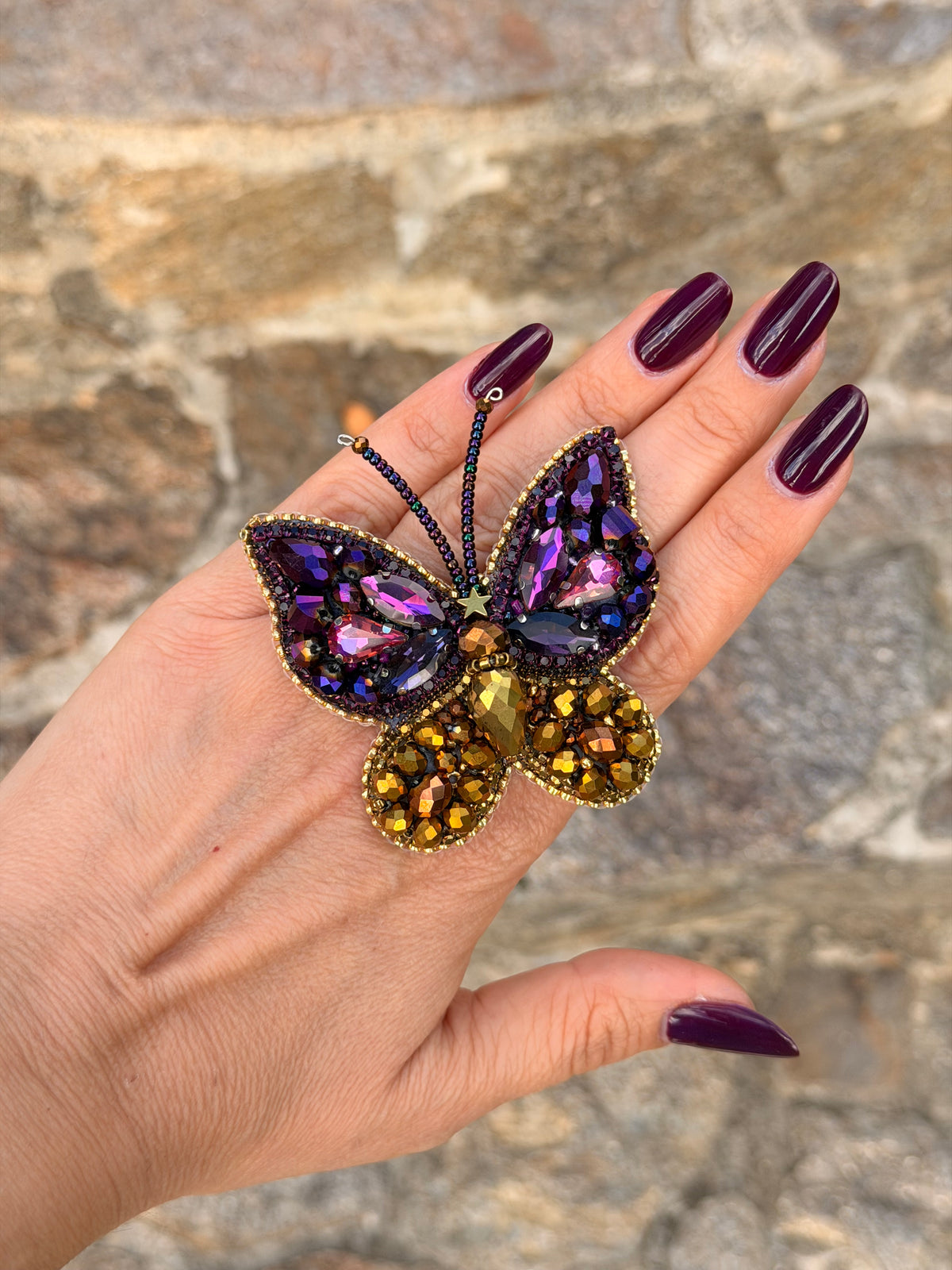 aBroșă Butterfly