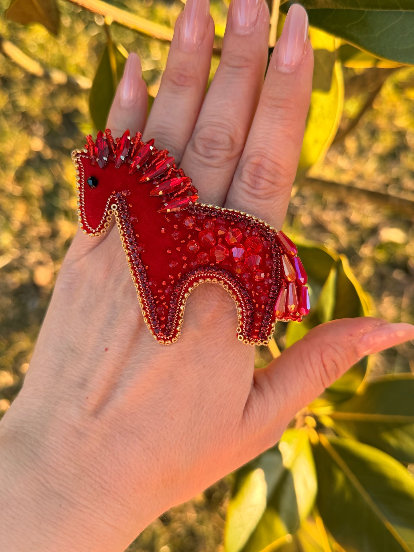 Broșă Fire Horse